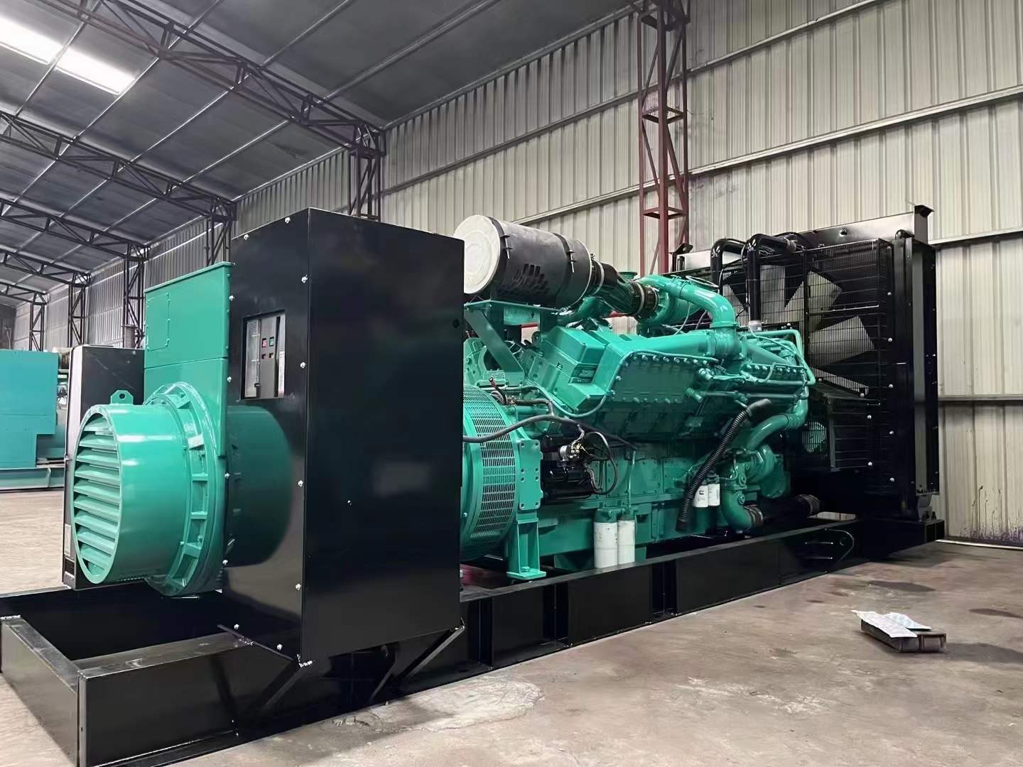 那坡如何降低 800kW 柴油发电机输出电流的波动？